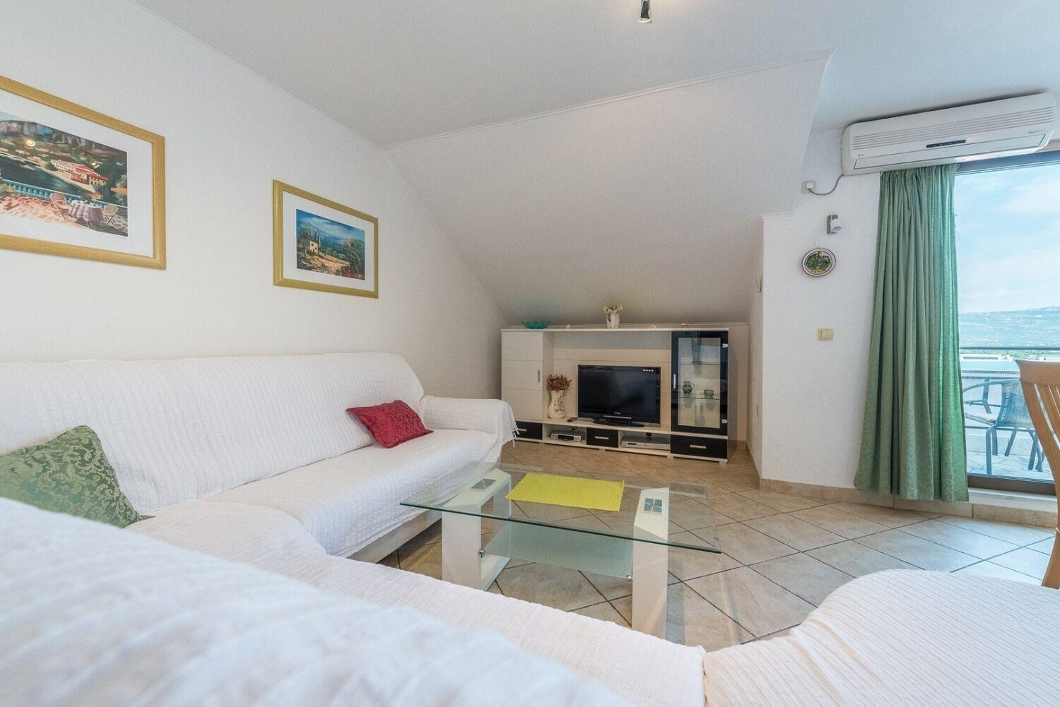 Apartment Bubi Trogir Bagian luar foto