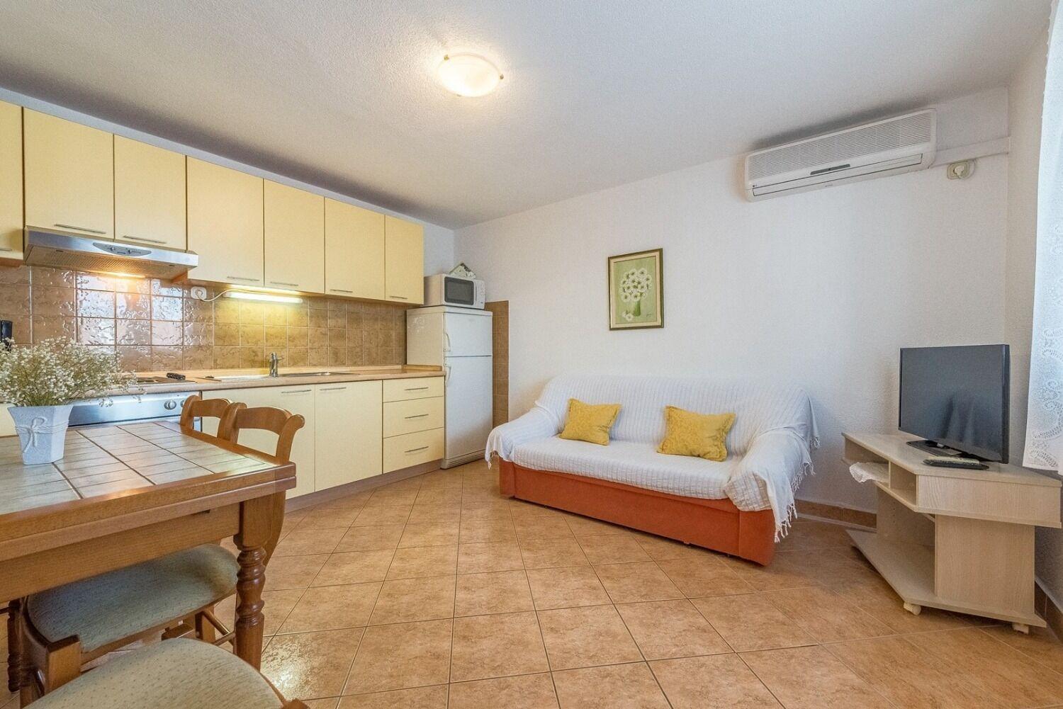 Apartment Bubi Trogir Bagian luar foto